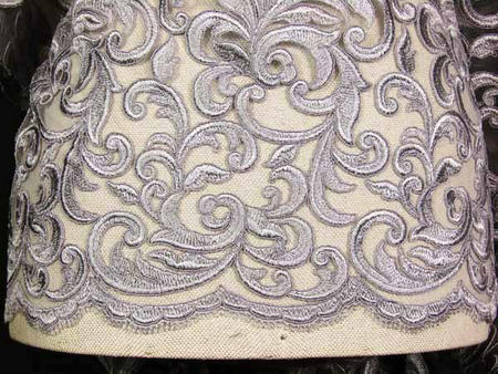 Koronka tiulowa popiel