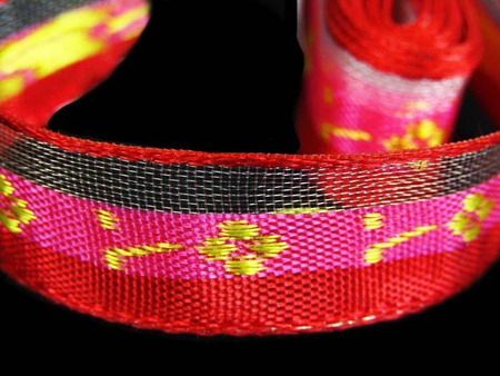 Wstążka 15mm organtyna KWIATUSZKI czerwona