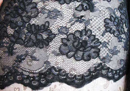 Koronka 140cm tiulowa podkład z koderem czarna