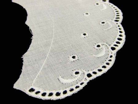 Kołnierzyk BEBE haft bawełna biały