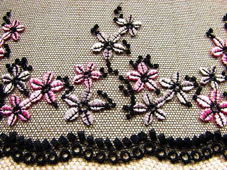 Koronka 18cm tiulowa czarno-różowa