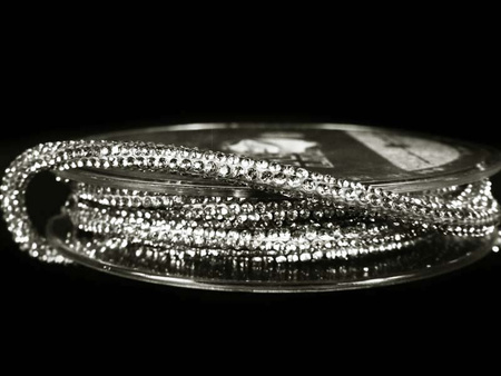 Sznurek 3mm cyrkoniowy srebrny