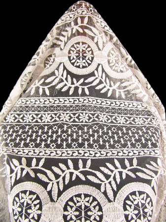 Koronka 145cm tiulowa haft ivory