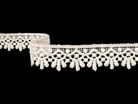 Koronka 2cm gipiurowa ivory
