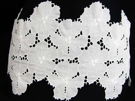 Koronka 20cm haft angielski biała