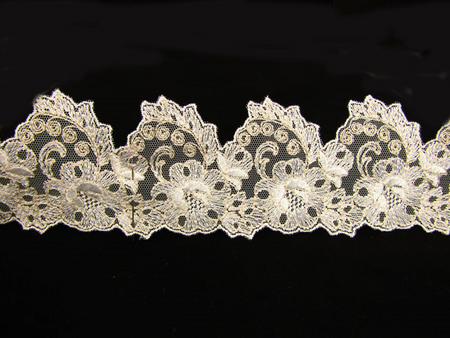 Koronka 7cm tiulowa kość słoniowa