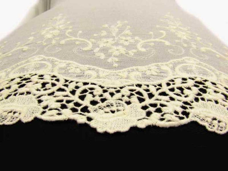 Koronka 140cm żorżeta haft ecru