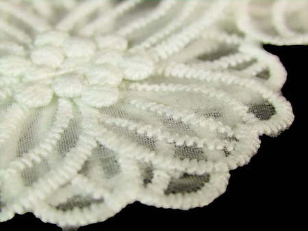 Taśma 6cm ozdobna KWIAT ivory