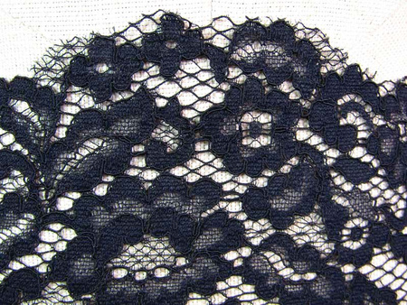 Koronka 19cm stabilna czarna