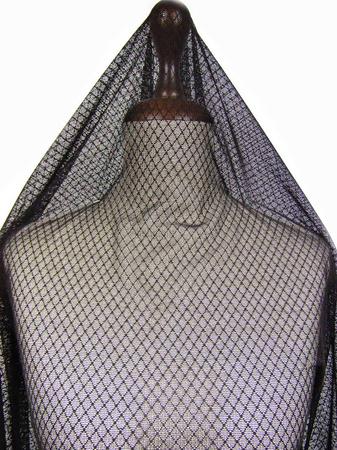 Tiul 155cm miękki ROMB z kropką czarny