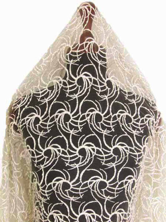 Koronka 130cm tiulowa haft & koralik ivory