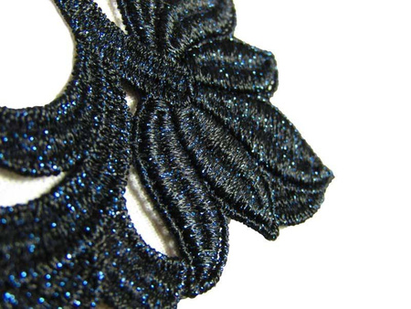 Dekolt gipiurowy czarny z brokatem