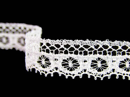 Koronka 1cm stabilna biała