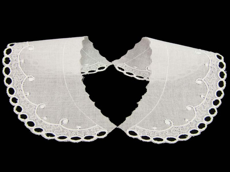 Kołnierzyk BEBE haft bawełna biały