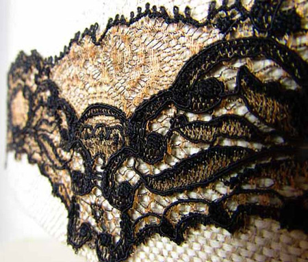 Koronka 6,2cm elastyczna czarno-miodowa