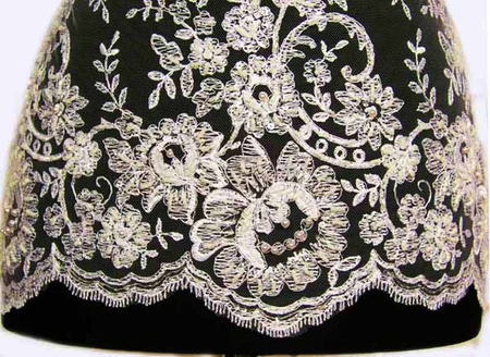 Koronka 45cm tiulowa haft & koralik ivory