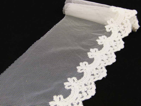 Koronka 9cm tiulowa ivory