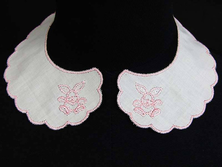 Kołnierzyk BEBE haft ZAJĄCZEK róż