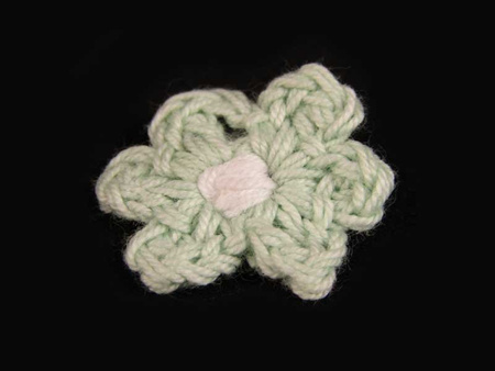 Kwiatki 2cm różne kolory