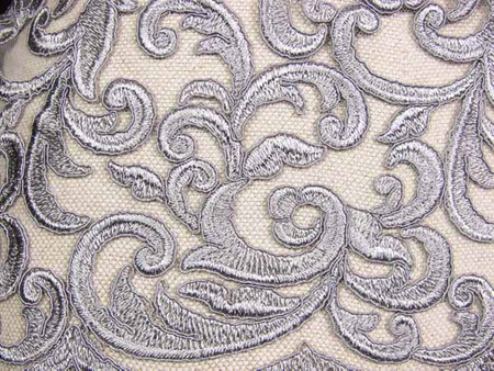 Koronka tiulowa popiel