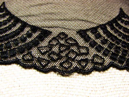 Koronka 21cm tiulowa czarna