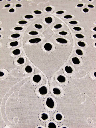 Koronka 135cm bawełniana haft angielski biała