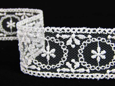 Wstawka 3cm tiulowa biała