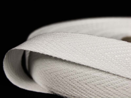 Taśma 10mm bawełniana jodełka biała