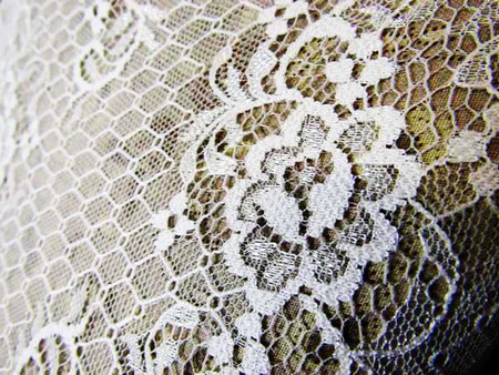 Koronka 85cm stabilna biała