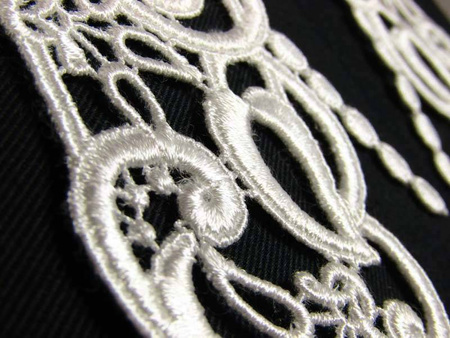 Dekolt gipiurowy biały