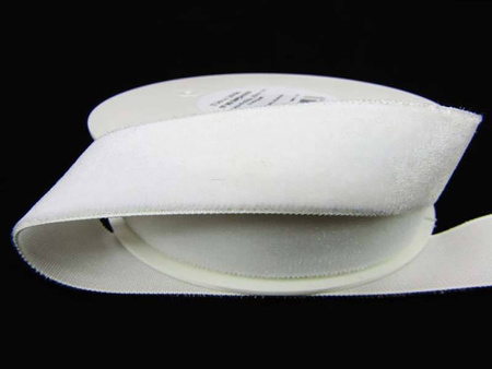 Aksamitka 25mm biała