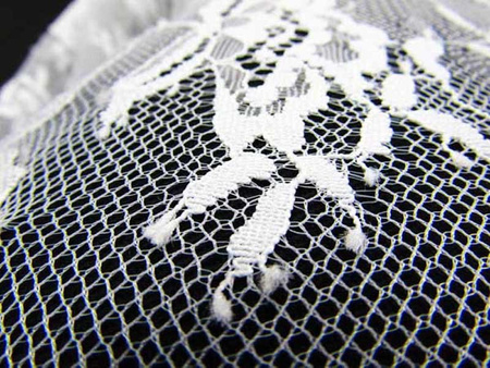 Koronka 140cm tiulowa podkład biała