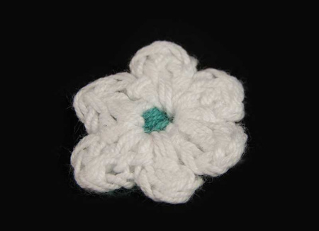 Kwiatki 2cm różne kolory