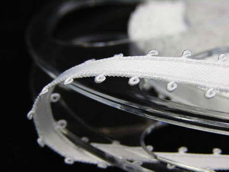 Wstążka 9mm atłas PICOT biała