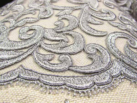 Koronka tiulowa popiel