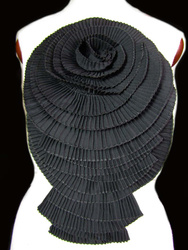 Aplikacja plisowana czarna