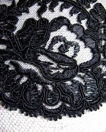 Koronka 140cm tiulowa haft koder czarna