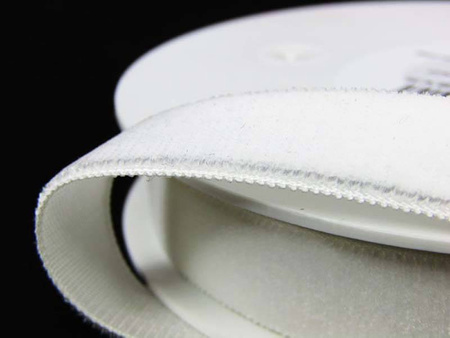 Aksamitka 16mm biała