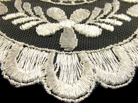 Koronka 9cm tiulowa ivory