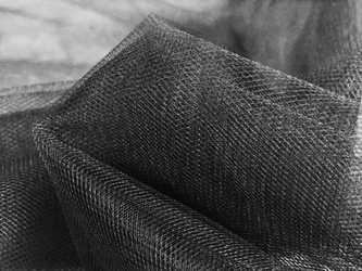 Tiul średnio sztywny CZARNY