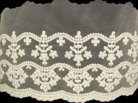 Koronka 15cm tiulowa ivory