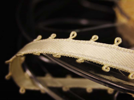 Wstążka 9mm atłas PICOT krem