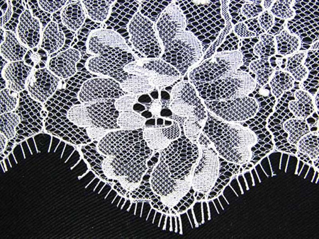 Koronka 140cm tiulowa podkład biała