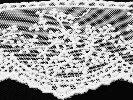 Koronka 7cm tiulowa biała